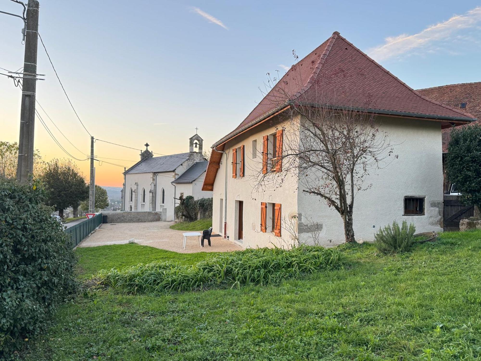 Saint-Genix-sur-Guiers Maison Leonora מראה חיצוני תמונה